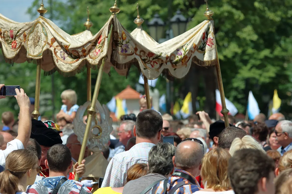 Krótszy czas otwarcia w piątek po Bożym Ciele