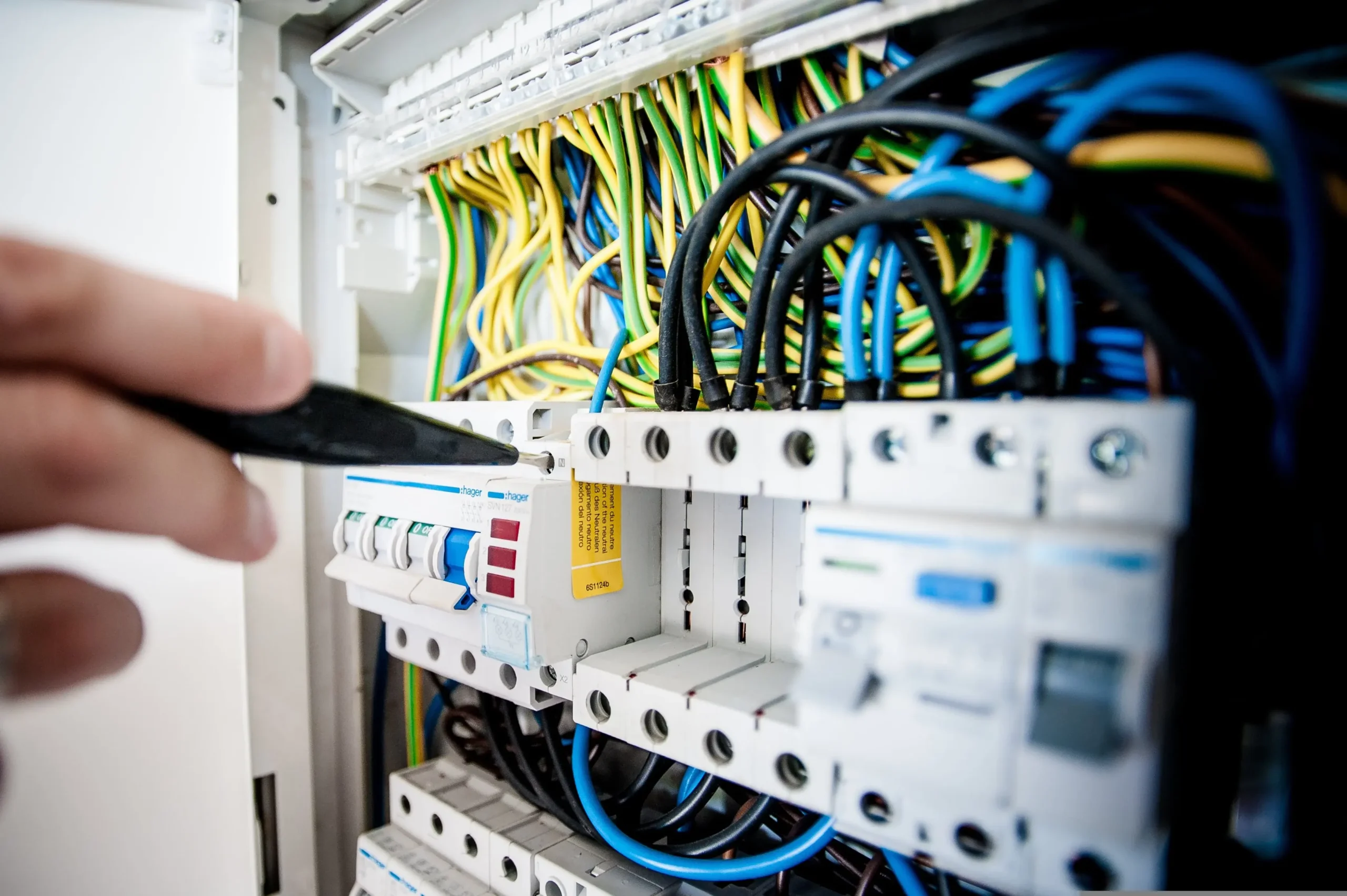 Instalacje elektryczne